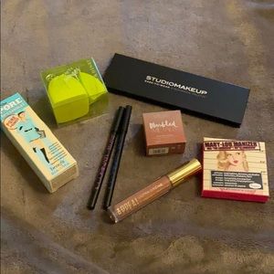 BNIB Brand New Makeup Bundle!
